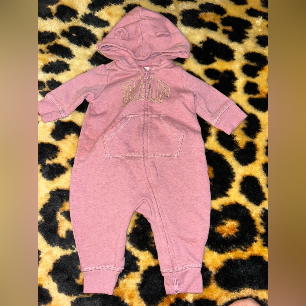 Baby GAP Full Body Hoodie 🩷🩷